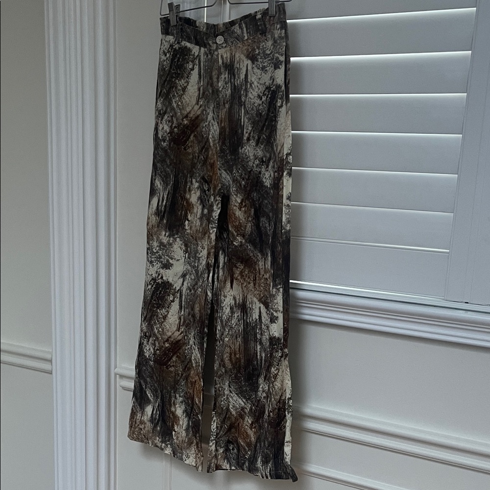 Abstract Patterned Pants - Picture 2 of 5